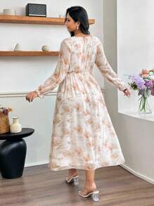 Modelyn 大码女式优雅花卉印花连衣裙 - 杏色 - 查看 3