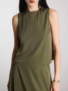 Ontre 夏季女士办公室休闲宽松都市风格，2025 年新款，优雅通勤，军绿色，吊带背心上衣和裙子套装 - 軍綠色 - 查看 4