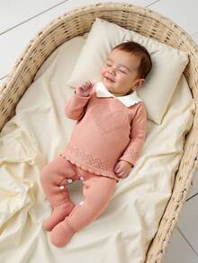 SHEIN Newborn Baby Casual Cute Pink With Heart Pattern Knitted Footie Jumpsuit, Soft & Comfortable For Daily, Outdoor, Travel, Vacation, Home, Daycare, And Play Wear