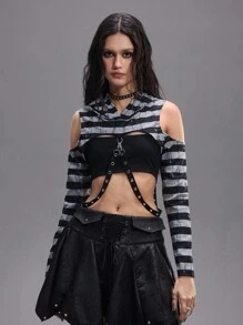ROMWE Grunge Punk 回到学校：朋克摇滚风格连帽迷你性感做旧黑白条纹短款 T 恤，带链条设计，女士 T 恤 - 黑色 - 查看 4