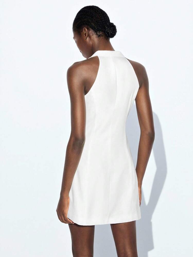 SHEIN Maija Women's White Metal Flower Decor Design Summer Apparel, Modern Urban Casual Fashion Sleeveless Shirt Collar Split Sides Pockets Business Casual Dress Office Outfit, Low-Key Old-Fashioned Elegant Urban Commuter Fashion Magazine Editor Same Style City Social Event Party Dress White Mini Dress White Button Up Dress White Halter Dress White Club Dress Mod DressBusiness Casual Women's Office Wear Low-Key Old Money Style Effortless Temperament High-End Urban Commuting King Magazine