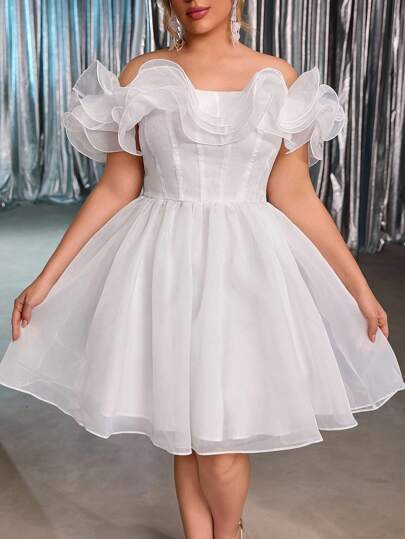 SHEIN Belle 大码优雅浪漫白色大码 3D 花朵露肩褶皱泡泡袖连衣裙，适合约会、度假、正式晚宴、单身派对、婚礼、新娘礼物