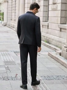 Manfinity Bizformal Men's Casual Business Suit Set Is Made From High-Quality, Lightweight, And Breathable Fabric, Offering A Structured Yet Stylish Look. Combining Modern Minimalism With Classic Business Elements, It Conveys Refined Sophistication. The Slim Fit And Tailored Cut Flatter All Body Types And Ages. Classic Versatile Colors Pair Well With Shirts, T-Shirts, Leather Or Casual Shoes, Making It Suitable For The Office, Trips, Gatherings, Commuting, Or Travel. Simple Yet Elegant, Wrinkle-Resistant, And Easy To Care For-Ideal For Photos And Street Style. Comfortable And Skin-Friendly For Spring, Summer, And Autumn. A Practical And Tasteful Gift.Men's Casual Gentleman Suit Set, A Single Piece Can Easily Handle Commuting, Maintain Gentleman Style, Simple Design, Comfortable Wear