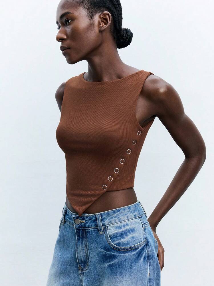 SHEIN Maija 2025 Autumn/Winter Brown Off Shoulder Asymmetric Cut Side Metal Buckle Decor Women's Top, Vintage Chic Urban Business Casual Office Wear, Suitable For Wedding Guest, Party, Concert, Airport, Daily Fashion, Halloween, Christmas, Rural Music Festival