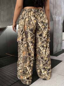 SHEIN EZwear Spodnie dresowe w stylu vintage streetwear z nadrukiem opadłych liści, sznurowane, w dużych rozmiarach - Wielokolorowe - Zobacz 2