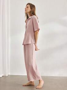 Ocili Conjunto de ropa de dormir de lino natural para mujer con cuello, botones al frente, manga 3/4 y pantalones a media pierna con rayas, cómodo