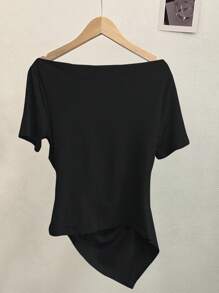 SHEIN 女式纯色露肩短袖褶饰不对称下摆 T 恤 - 黑色 - 查看 2