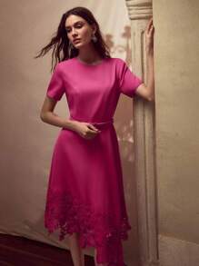 MOTF PREMIUM CONTRAST GUIPURE LACE HEM BUCKLE BELTED SHORT DRESS