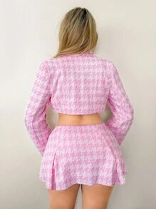 Sweetina Bộ 2 món áo khoác ngắn họa tiết răng sói màu hồng và đen kèm chân váy mini xếp ly cạp thấp cho nữ mùa thu/đông - Màu Hồng baby - Xem 2