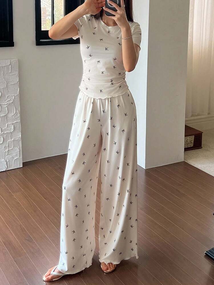 Tall Size Butterfly Print Round Neck Short Sleeve T-Shirt And Loose Pants 2 Pieces Set, Casual Style For Tall Women Summer