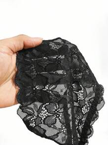 SHEIN إكسسوارات ملابس داخلية من الدانتيل بلون سادة للمرأة مقاسات كبيرة - الأسود - مشاهدة 7