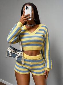 Slaydiva 2件套女士休闲黄蓝条纹短款毛衣和短裤套装 - 彩色 - 查看 7