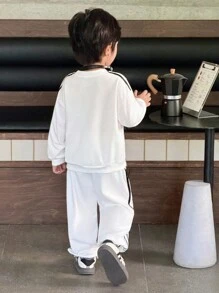SHEIN 2件組男孩針織運動衫，韓系休閒時尚，返校季校服兒童開學套裝 - 白色 - 查看 2