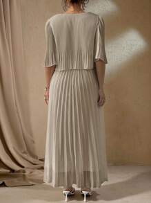 Roveilla Plus Size Elegant Ladies Solid Color Chiffon Pleated Dress, Suitable For Spring & Summer - Khaki - View 2