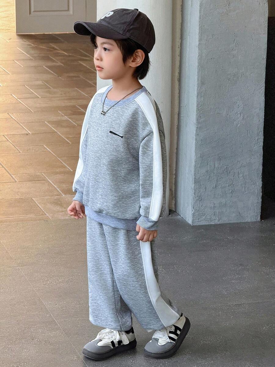 SHEIN 2pcs/Set Young Boys Floral Embroidered Knit Sweatshirt And Sweatpants, Back To School, School Uniform, Children's Back To School Outfit - Light Grey - View 1