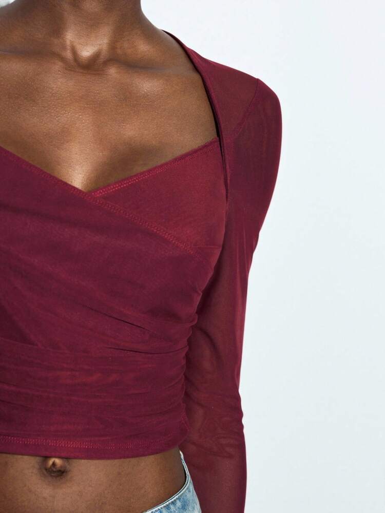SHEIN Maija Women's Angora Reddish Brown Side Gathered Design Versatile Modern Urban Fashionable Essential Top, Featuring Boat Neck, Long Sleeve, Side Gathered Details, Metal Buckle Accent, Suitable For Business Casual Red Mesh Top Burgundy Mesh Top Red Crop Top Dark Red Crop Top Burgundy Crop Top Business Casual Women's Office Wear Low-Key Old Money Style Effortless Temperament High-End Urban Commuting King Magazine Editor-In-Chief Same Style Urban Social Vacation Party Wear Charming Women's Airport Clothing Stockholm Style All-Season