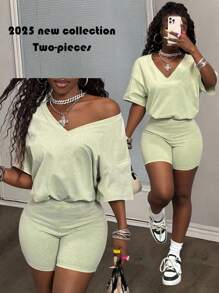 Slaydiva 秋冬新品/女士秋季服装/万圣节/秋冬女装 夏季新款休闲街灯绿仿雪花面料V领宽松T恤+高腰修身骑行短裤，适合日常出行、音乐节、复活节、毕业季等场合，合身 - 綠色 - 查看 1