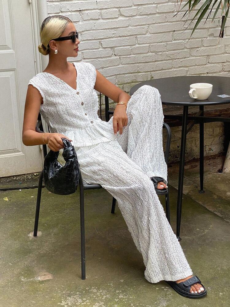 2pcs Women Textured Striped V-Neck Sleeveless Top And Pants Casual Vacation Suit, Autumn