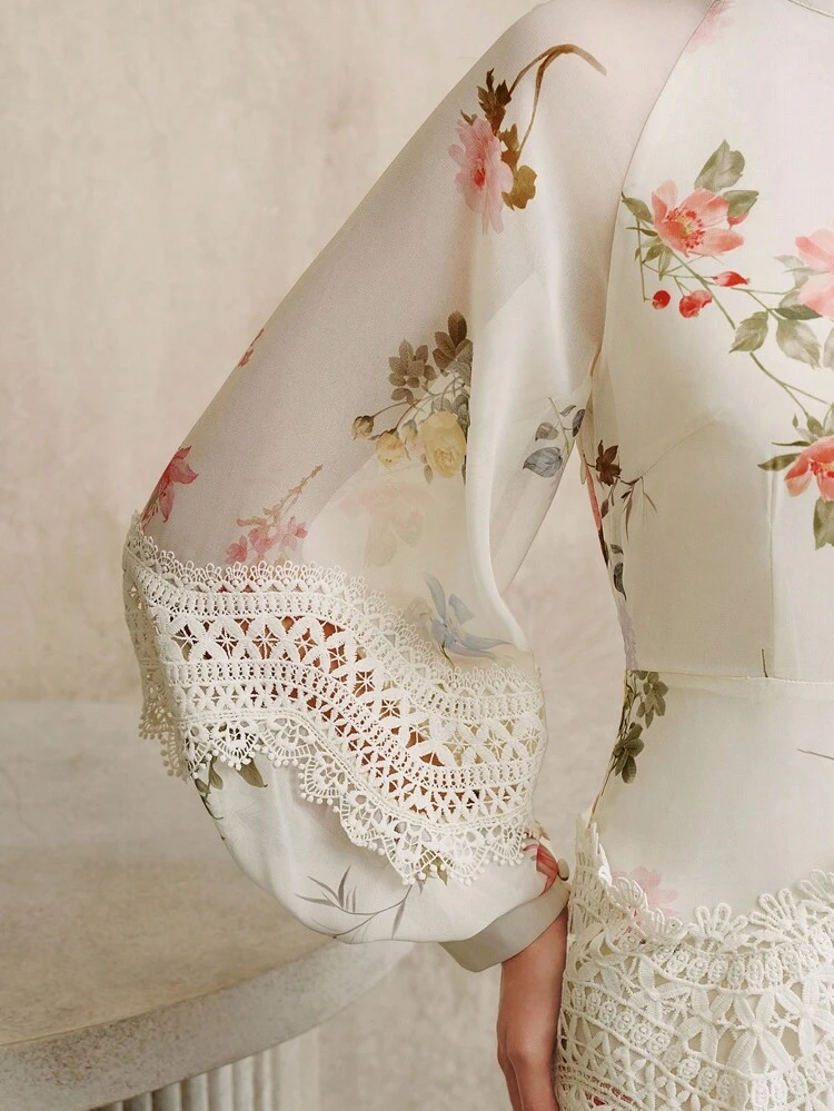 Women's Elegant Floral Print Splice Lace Trim Long Sleeve Flared Hem Dress