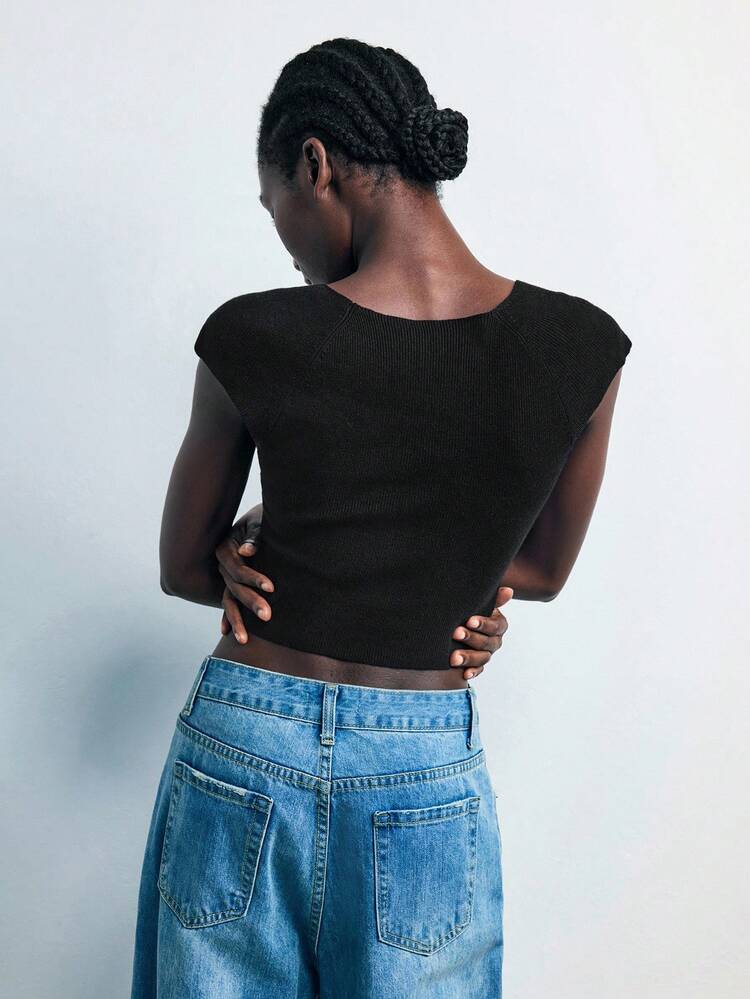 SHEIN Maija Spring & Summer Casual Elegant Basics Square Neck Cap Sleeve Fitted Knit T-Shirt, Suitable For Back To School Season Black Crop Top Women Crop Tops Y2k Black Crop Top Y2k Top Summer Tops,Business Casual Woman, Fall For Women,Winter For Women,Winter,Night Out,Going Out Tops Women, Night Out,Date Night,Old Money Style