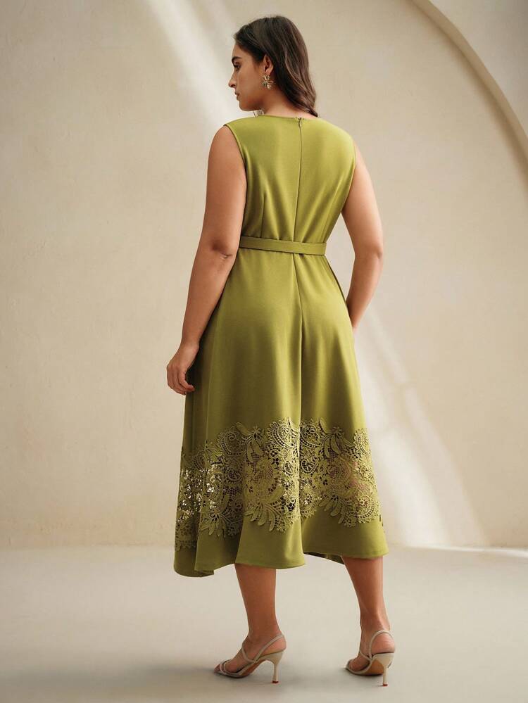 Women's Delicate Lace Patchwork Waist Cinched Dress