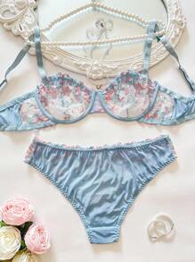 SHEIN Sheer Multicolor Embroidered Plus Size Bra And Panty Set With Floral Design, Lift