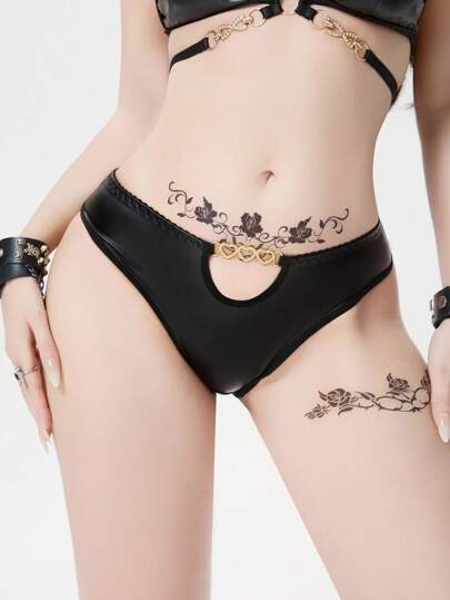 Grunge Punk 1 pièce Slip tanga avec boucle métallique cœur punk sombre