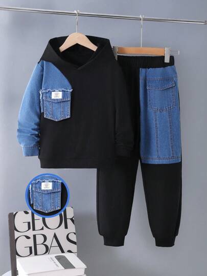 Set de 2 piezas de sudadera con capucha y pantalón jogger de mezclilla con parches en estilo casual y fresco para adolescentes varones, adecuado para uso casual y de viaje