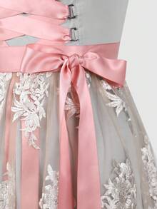Fairmaia Elegantes vintage ärmelloses Damenkleid, traditionelles deutsches vintage ärmelloses Damenkleid mit Blumenmuster, traditionelles Dirndl-Kleid mit quadratischem Ausschnitt und Schürze, für Oktober, Halloween - Grau - Übersicht 5
