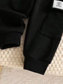 SHEIN Playful Pals 男婴撞色条纹小熊刺绣卫衣裤套装 男婴两件套 男婴休闲套装 男婴秋冬服装 - 黑色 - 查看 7