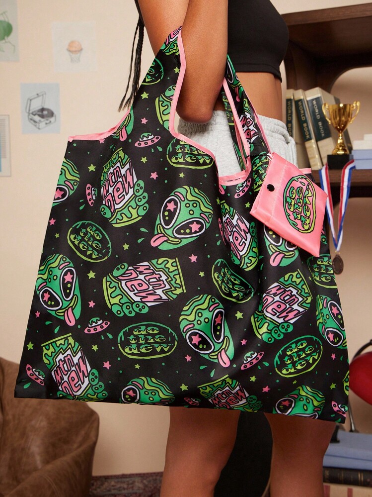 Mountain Dew X SHEIN 1 pieza Bolsa de compras plegable con logo impreso, bolso con pequeño bolsillo, incluye cadena de perlas para colgar en otros bolsos, adecuado para ir y venir, compras, viajes, para hombres y mujeres, ligero y portátil, Mountain Dew - Multicolor - Añade 3