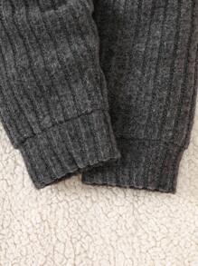 SHEIN Playful Pals 男婴字母印花撞色长袖卫衣和裤子休闲装 - 卡其色 - 查看 6