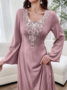 Al Najma Váy phong cách Ả Rập thanh lịch dành cho nữ có miếng dán trang trí và dây buộc eo - Bụi hồng - Xem 5