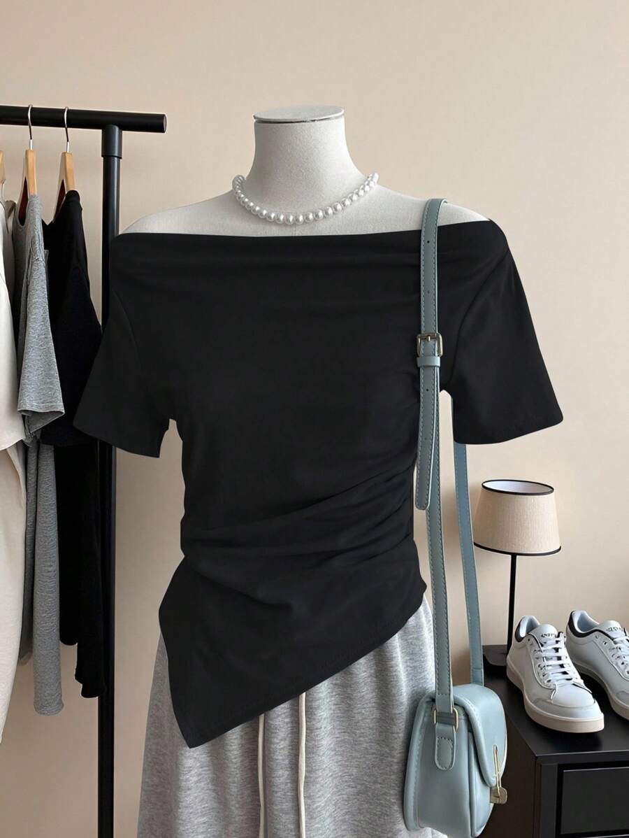 SHEIN 女式纯色露肩短袖褶饰不对称下摆 T 恤 - 黑色 - 查看 1