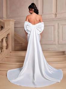 Glamrae 奢华刺绣蕾丝和串珠缎面美人鱼下摆连衣裙，配有可拆卸的超大蝴蝶结和尾巴装饰，适合婚礼、典礼、单身派对、蜜月、舞会 - 米色 - 查看 4