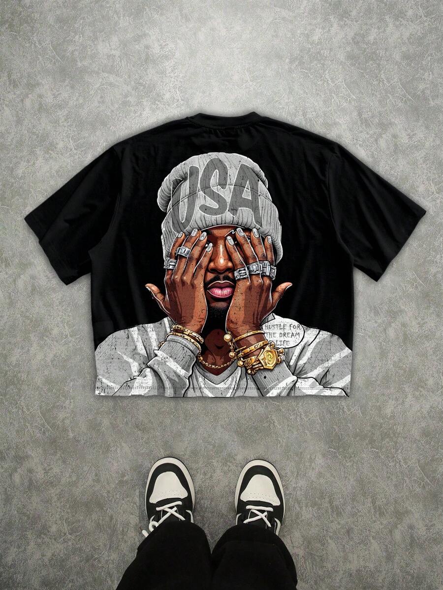 Manfinity Roghcode 男士街头时尚肖像图案宽松T恤，夏季 - 黑色 - 查看 1