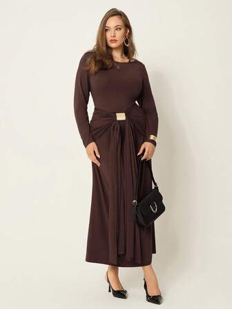 Auralis Plus Size Elegant Enfärgad Volangkantad Sjöjungfruklänning