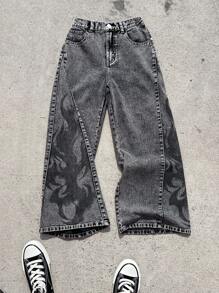SHEIN 适合青少年男孩的时尚休闲 Y2K 复古酷炫哥特火焰图案灰色宽松牛仔裤，柔软舒适，适合日常穿着，也适合夏季和秋季参加锐舞音乐节、海滩和街头潮流活动，以及冬季上学穿着。 - 灰色 - 查看 1