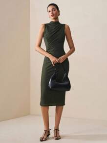 BizChic 2025秋季新款女装休闲时尚百搭简约无袖纹理橄榄绿复古风格街头休闲办公室约会派对郊游机场返校秋季连衣裙