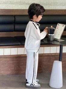 SHEIN 2件組男孩針織運動衫，韓系休閒時尚，返校季校服兒童開學套裝 - 白色 - 查看 5