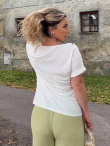 Jeta Ari Women's V-Neck Batwing Short Sleeve T-Shirt - White - View 2