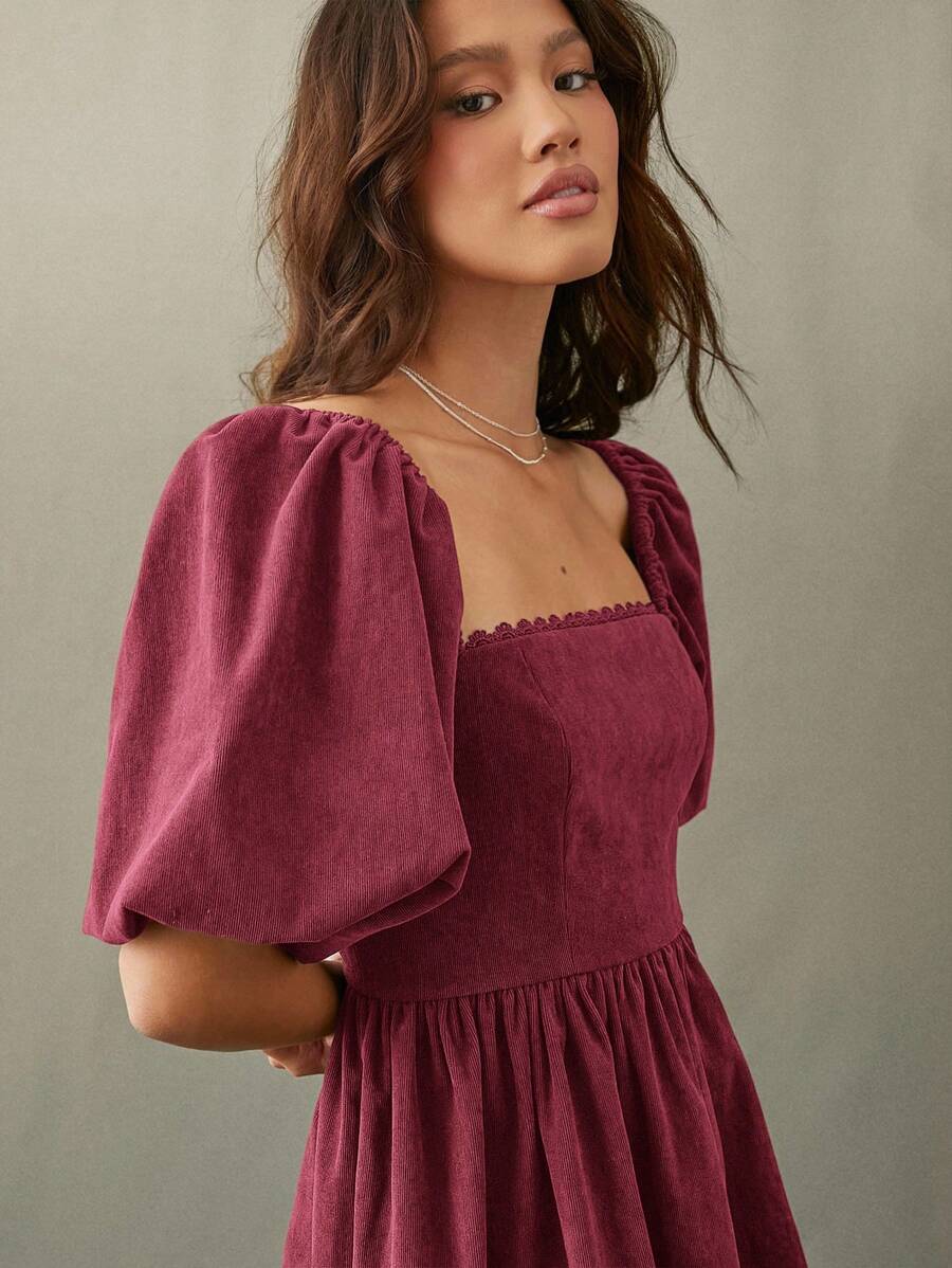 WESTFADE 牛仔灯芯绒方领扇贝边短款泡泡袖娃娃裙迷你连衣裙 - 紅色 - 查看 1