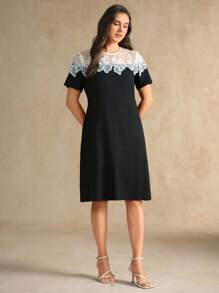 Flouryn Gaun Hitam Kasual Wanita Ukuran Besar dengan Motif Bunga Renda dan Jala, Cocok untuk Wanita Kenakan di Musim Panas, Musim Semi/Musim Panas/Musim Gugur - Hitam - View 5