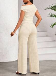 SHEIN Lady 白色弹力纹理不对称领上衣和阔腿裤配松紧腰带裤子女两件套休闲日常优雅四季皆宜 - 杏色 - 查看 2