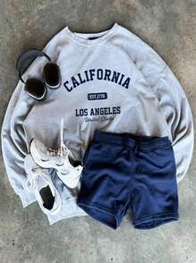 Veykashi Light Gray Casual Minimalist California Los Angeles Graphic Print Loose Fit Crew Neck Long Sleeve Sweatshirt For Women, Suitable For Airport And Street Wear Grey Sweatshirt California Sweatshirt Plus Size Letter Print Sweatshirt Drop Shoulder Sweatshirt In Fall/Winter