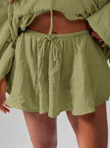 MISSGUIDED 两件套夏季套装，系带娃娃衫，宽松灯笼袖粗棉布面料，搭配飘逸荷叶边短裤，节日海滩度假风格 - 橄欖綠 - 查看 6