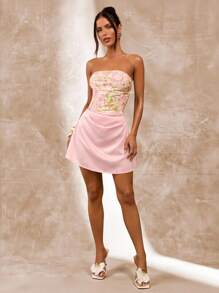 SHEIN BAE 春夏纯粉色花朵装饰抹胸优雅亮片连衣裙、海滩度假连衣裙、夏季连衣裙、可爱亮片装饰连衣裙 - 淺粉色 - 查看 6