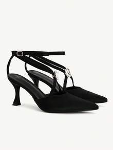 CUCCOO CHICEST 女士几何扣水钻带尖头细高跟中跟优雅迷人浪漫性感哥特式复古奢华黑色缎面高跟凉鞋，适合正式场合、派对、婚礼、约会、节日（万圣节、圣诞节、感恩节、新年） - 黑色 - 查看 2