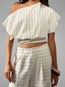 MISSGUIDED Striped One Shoulder Crop Top Elegant Evening Party Street Style Summer Spring Chic Fashion Asymmetrical Draped Blouse Modern Design - Black and White - View 1