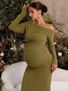 MaterniChic Autumn And Winter 2pcs Maternity Set: Solid Color Asymmetric Neck Long Sleeve Top And Adjustable Waist Fitted Skirt - Green - View 3